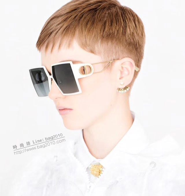 Dior飾品 迪奧經典熱銷款Jadior系列 大小球耳釘 字母多珍珠耳環  zgd1228